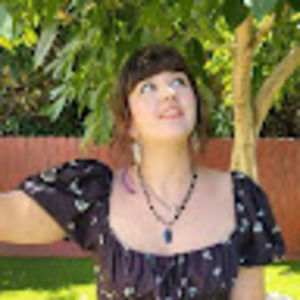 Meet your Posher, Abigail